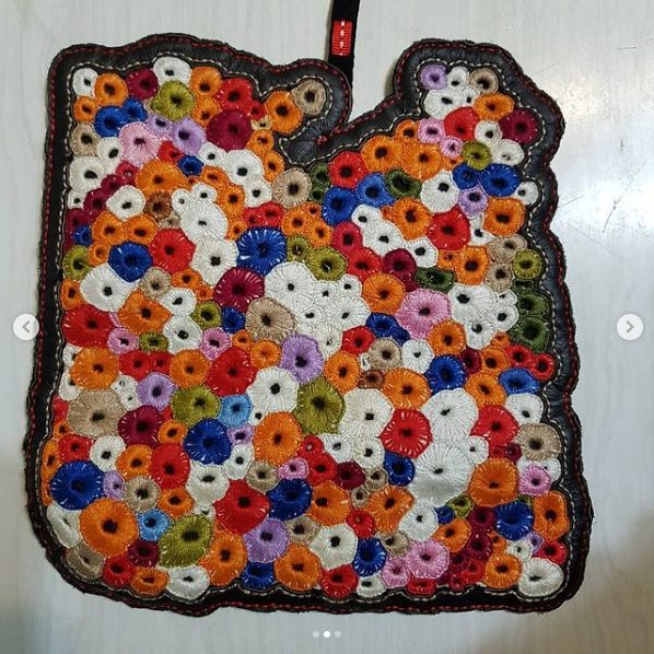 Screenshot_2021-06-23 Wendy Neale on Instagram “After a hiatus (of 10 years) I have finally finished my mini tool roll #dig[...](1)
